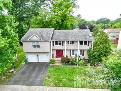 10 Sinclair Rd, Edison, NJ 08820 photo 1