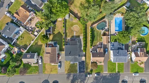 13 Becker Dr, Sayreville, NJ 08859 photo 50