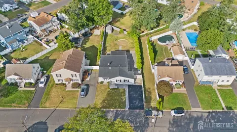 13 Becker Dr, Sayreville, NJ 08859 photo 49