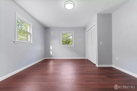 13 Becker Dr, Sayreville, NJ 08859 photo 20
