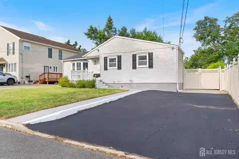 13 Becker Dr, Sayreville, NJ 08859 photo 40