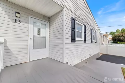 13 Becker Dr, Sayreville, NJ 08859 photo 38