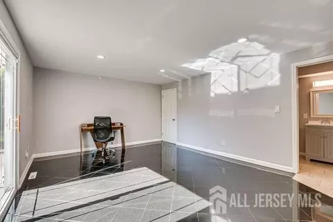 30 Jonathan Dr, Edison, NJ 08820 photo 21
