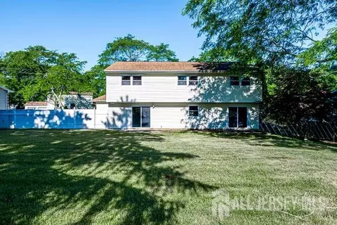 30 Jonathan Dr, Edison, NJ 08820 photo 4