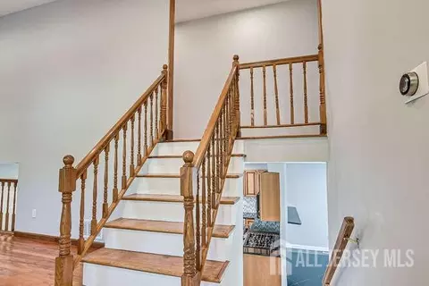 30 Jonathan Dr, Edison, NJ 08820 photo 23