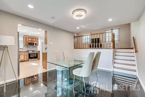 30 Jonathan Dr, Edison, NJ 08820 photo 19