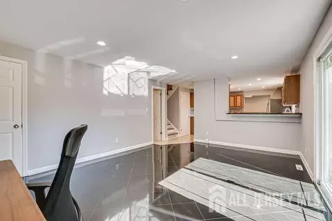 30 Jonathan Dr, Edison, NJ 08820 photo 22