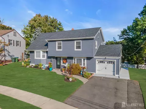 19 Phillips Rd, Edison, NJ 08817 photo 1