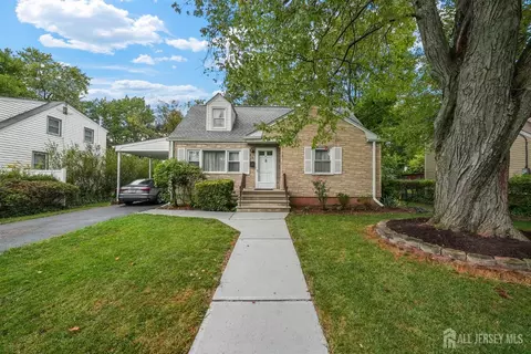 9 Walnut St, Edison, NJ 08817 photo 1