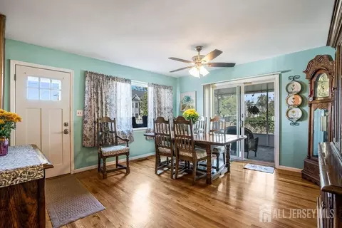 201 Chestnut St, Middlesex, NJ 08846 photo 9