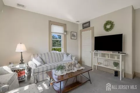 201 Chestnut St, Middlesex, NJ 08846 photo 29