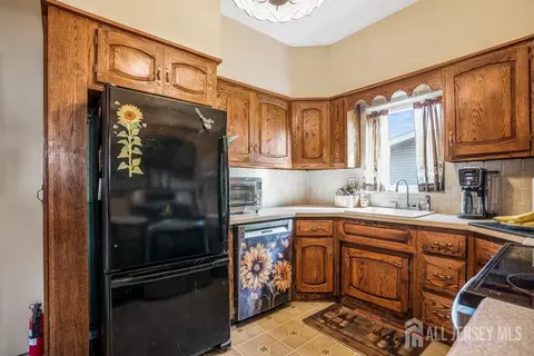 201 Chestnut St, Middlesex, NJ 08846 photo 17