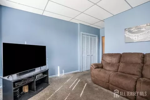 201 Chestnut St, Middlesex, NJ 08846 photo 21