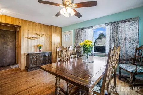 201 Chestnut St, Middlesex, NJ 08846 photo 11