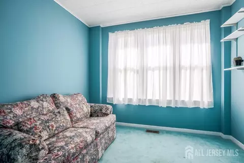 201 Chestnut St, Middlesex, NJ 08846 photo 8