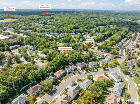 201 Maplecrest Rd, Edison, NJ 08820 photo 30