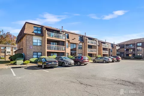 1609 Raspberry Ct, Edison, NJ 08817 photo 3