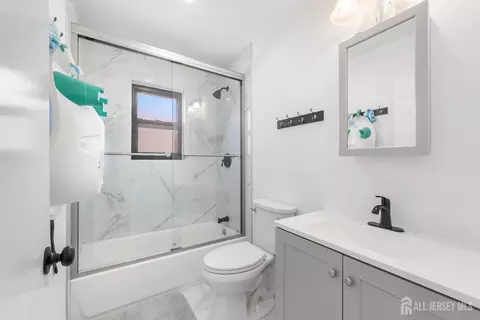 1609 Raspberry Ct, Edison, NJ 08817 photo 12