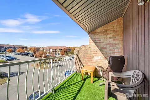 1609 Raspberry Ct, Edison, NJ 08817 photo 17