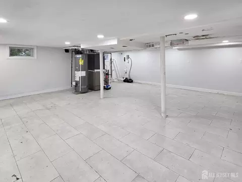 338 Runyon Ave, Middlesex, NJ 08846 photo 15