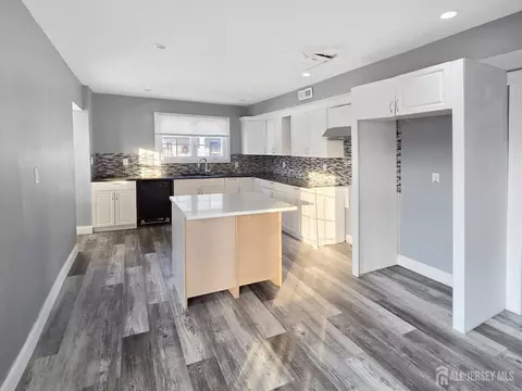 338 Runyon Ave, Middlesex, NJ 08846 photo 6