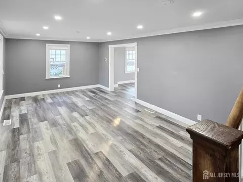 338 Runyon Ave, Middlesex, NJ 08846 photo 4