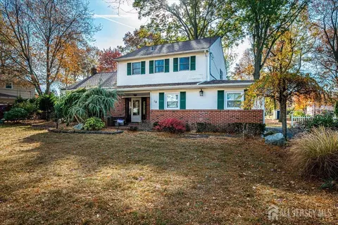 10 Pendleton Pl, Edison, NJ 08820 photo 4