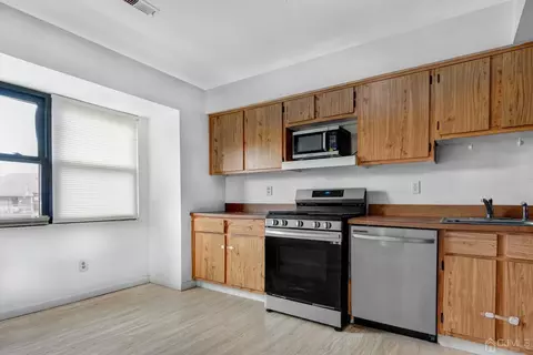 1947 Raspberry Ct, Edison, NJ 08817 photo 11