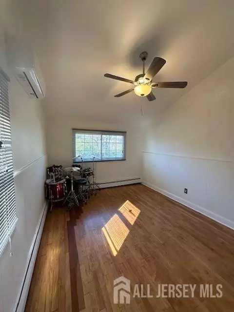 36 Albert Dr, Sayreville, NJ 08859 photo 20