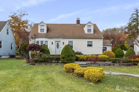 Exterior - 352 Main St, Matawan, NJ 07747 photo 1 of 9