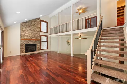 57 Westgate Dr, Edison, NJ 08820 photo 4