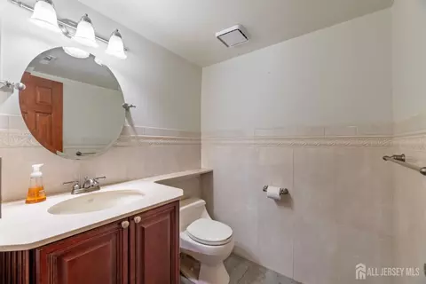 57 Westgate Dr, Edison, NJ 08820 photo 10