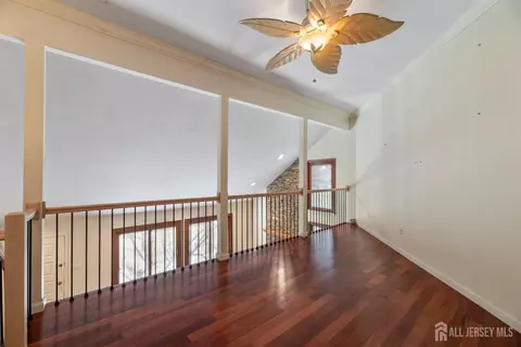 57 Westgate Dr, Edison, NJ 08820 photo 11