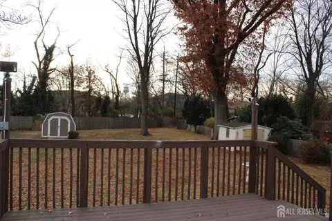 84 Macarthur Dr, Edison, NJ 08837 photo 34