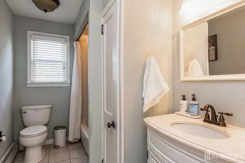 25 Simpson Ave, Edison, NJ 08817 photo 18