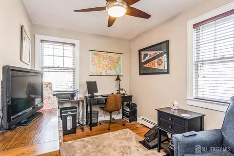 25 Simpson Ave, Edison, NJ 08817 photo 17