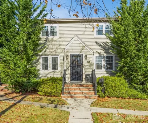 25 Simpson Ave, Edison, NJ 08817 photo 1