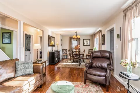 25 Simpson Ave, Edison, NJ 08817 photo 5