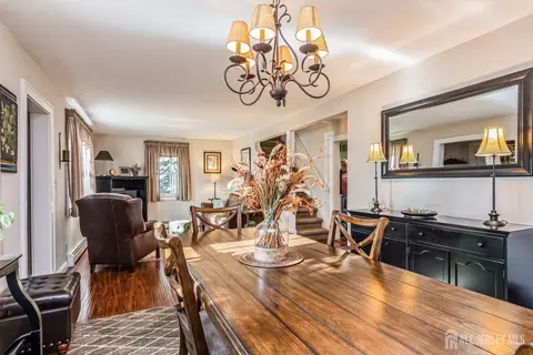 25 Simpson Ave, Edison, NJ 08817 photo 6