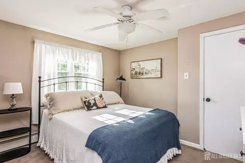 25 Simpson Ave, Edison, NJ 08817 photo 19
