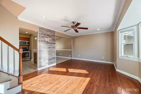 17 Sulliman Rd, Edison, NJ 08817 photo 3