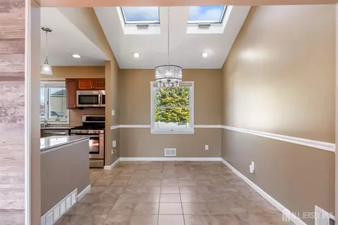 17 Sulliman Rd, Edison, NJ 08817 photo 6