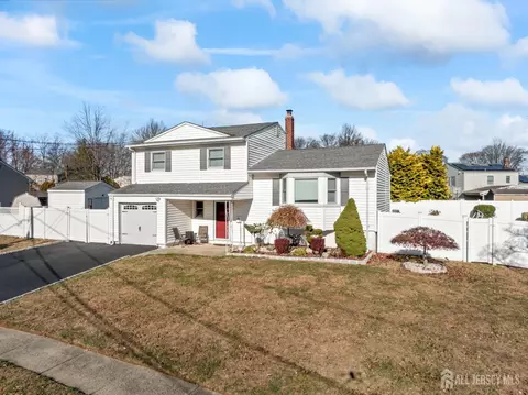 17 Sulliman Rd, Edison, NJ 08817 photo 2
