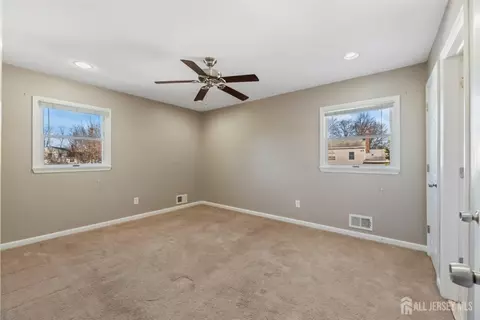 17 Sulliman Rd, Edison, NJ 08817 photo 16