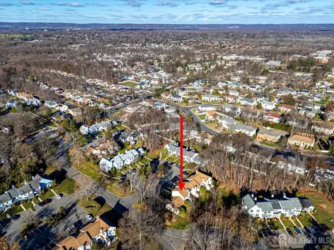605 Maplecrest Rd W, Edison, NJ 08820 photo 33