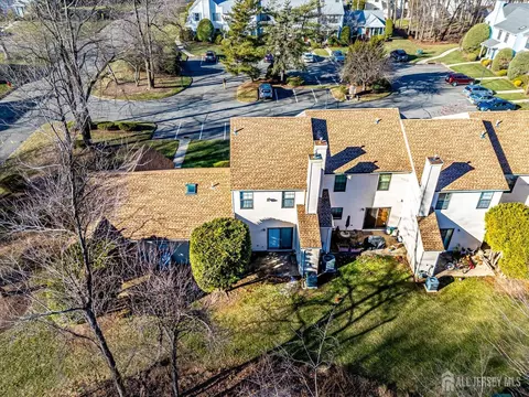 605 Maplecrest Rd W, Edison, NJ 08820 photo 29