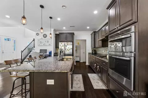 46 Periwinkle Dr, Monroe, NJ 08831 photo 9