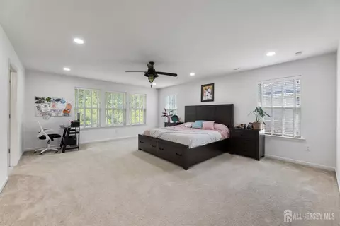 46 Periwinkle Dr, Monroe, NJ 08831 photo 19