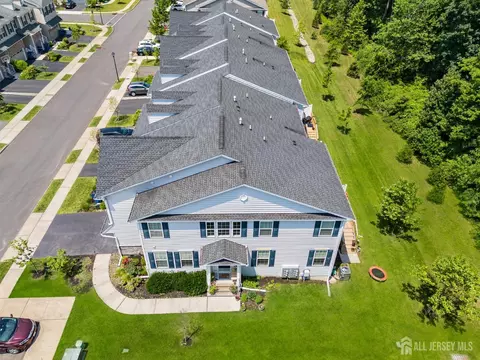 46 Periwinkle Dr, Monroe, NJ 08831 photo 34