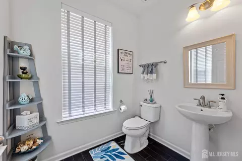 46 Periwinkle Dr, Monroe, NJ 08831 photo 13